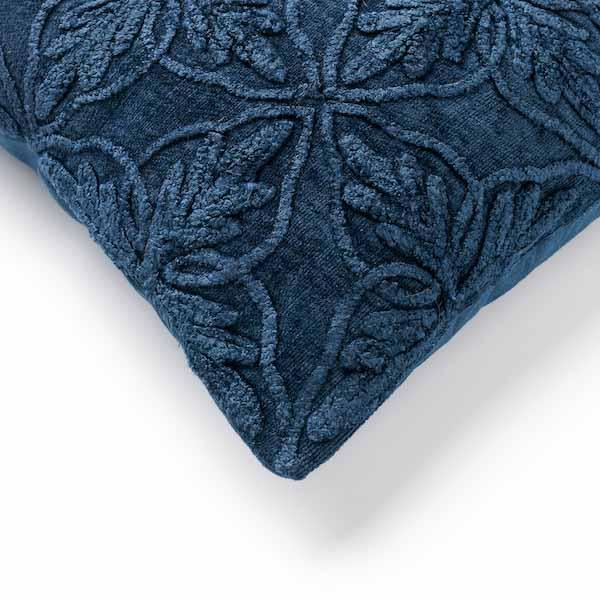 Kussen Amar insignia blue 45x45cm hoekdetail