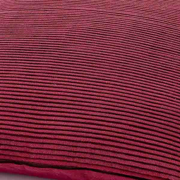 Kussen Klune bordeaux 45x45cm detail