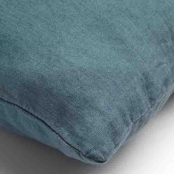 Kussen Linn sagebrush green 45x45cm hoekdetail