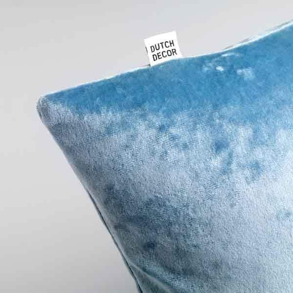 Kussen Sky provincial blue 45x45cm hoekdetail