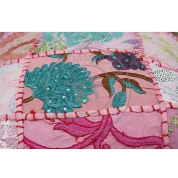 Kussentje India Patchwork pastel roze 30x20cm detail